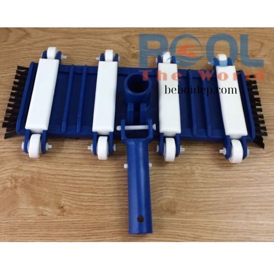 3 lỗi thường gặp khi dùng bàn hút đáy hồ bơi và cách khắc phục