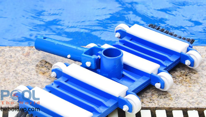 Combo dụng cụ vệ sinh bể bơi: Kết hợp các công cụ để tiết kiệm thời gian và công sức