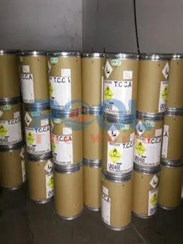 Hóa chất TCCA viên sủi – Giải pháp làm sạch nước hồ bơi hiệu quả và tiện lợi