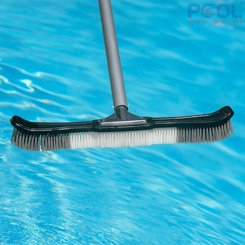 Hướng Dẫn Chọn Và Sử Dụng Bàn Chải Dùng Cho Hồ Bơi Hiệu Quả Nhất