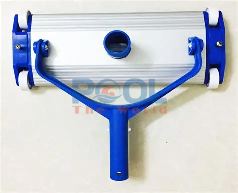 Không Cần Máy Móc Đắt Tiền – Chỉ Với Bàn Hút Hồ Bơi, Hồ Sạch Như Mới