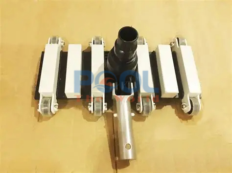 Không Cần Máy Móc Đắt Tiền – Chỉ Với Bàn Hút Hồ Bơi, Hồ Sạch Như Mới