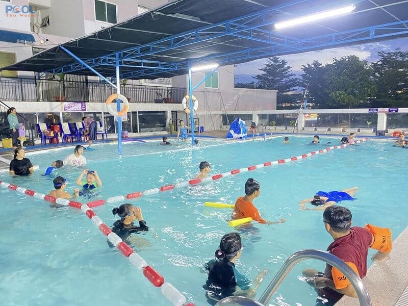 Bí Kíp Loại Bỏ Chất Lắng Cặn Trong Hồ Bơi Bằng Hóa Chất Đạt Chuẩn
