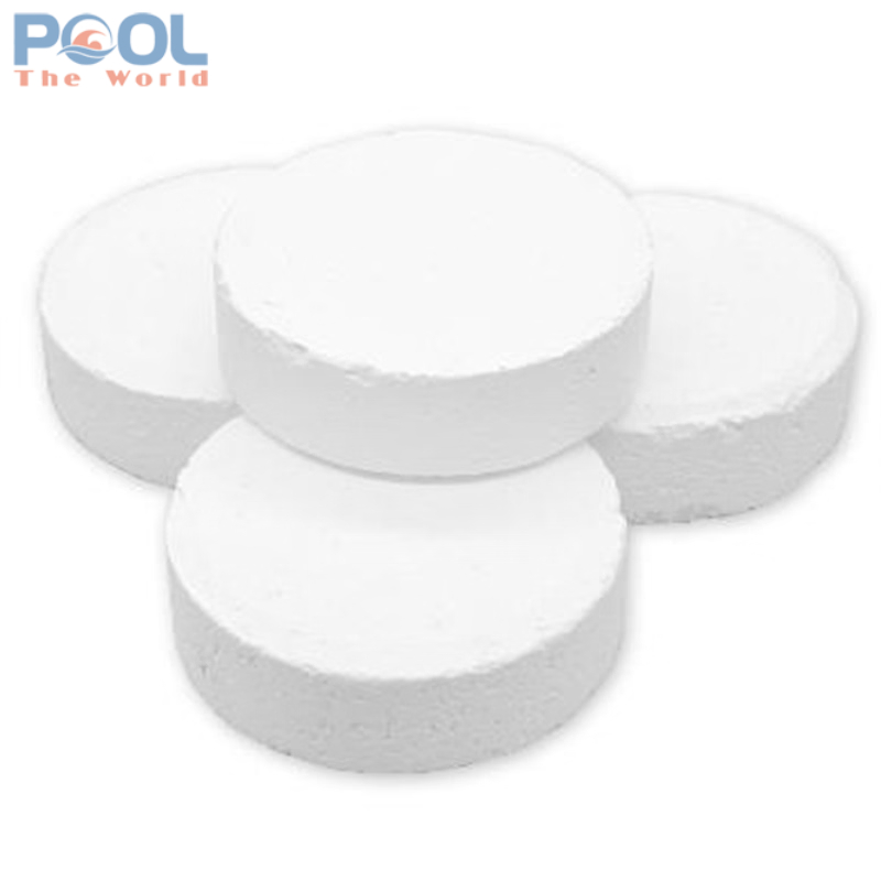 Hồ bơi lặng sóng – Hóa chất âm thầm làm sạch từng phân nước