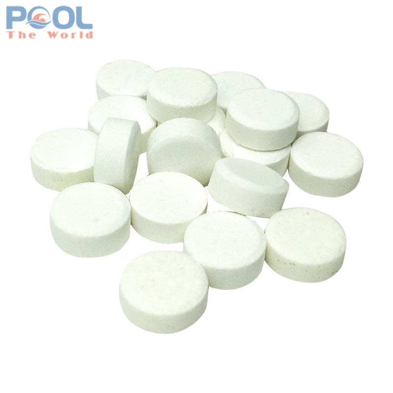 Hồ bơi lặng sóng – Hóa chất âm thầm làm sạch từng phân nước