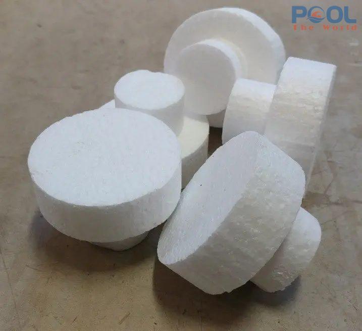 Hóa chất clo tan chậm trong xử lý nước hồ bơi – Lựa chọn tiết kiệm và hiệu quả