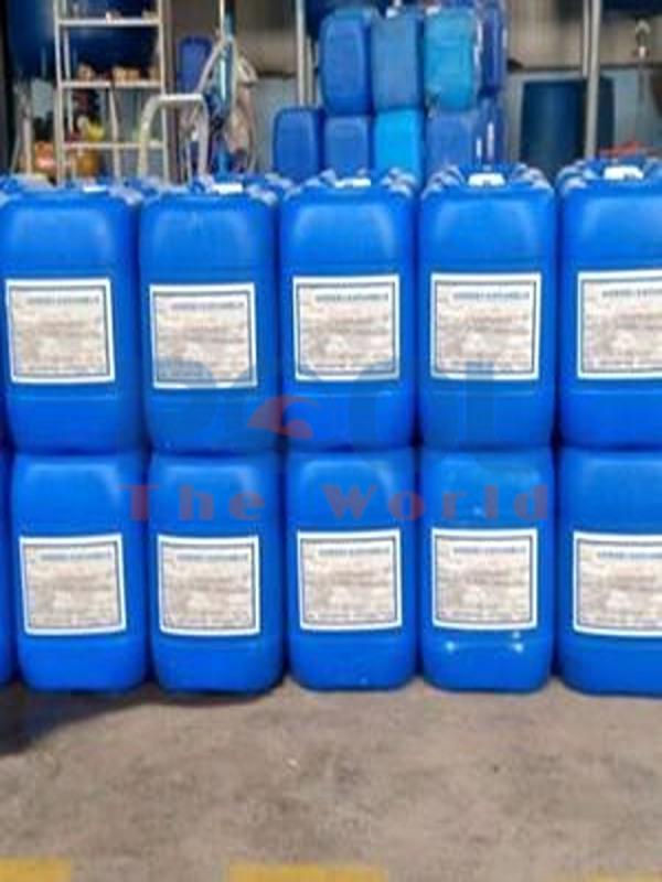 Tối ưu hiệu quả vệ sinh hồ bơi với hóa chất chuyên dụng và dụng cụ vệ sinh giá rẻ