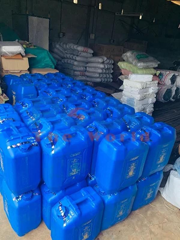 Tối ưu hiệu quả vệ sinh hồ bơi với hóa chất chuyên dụng và dụng cụ vệ sinh giá rẻ