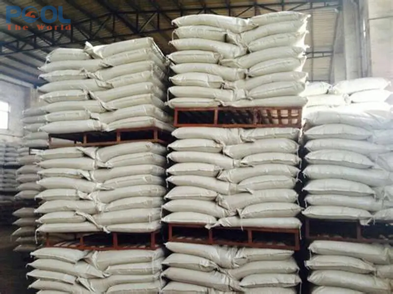 Nước đục đừng lo – Đã có ‘phép màu’ từ hóa chất keo tụ hồ bơi