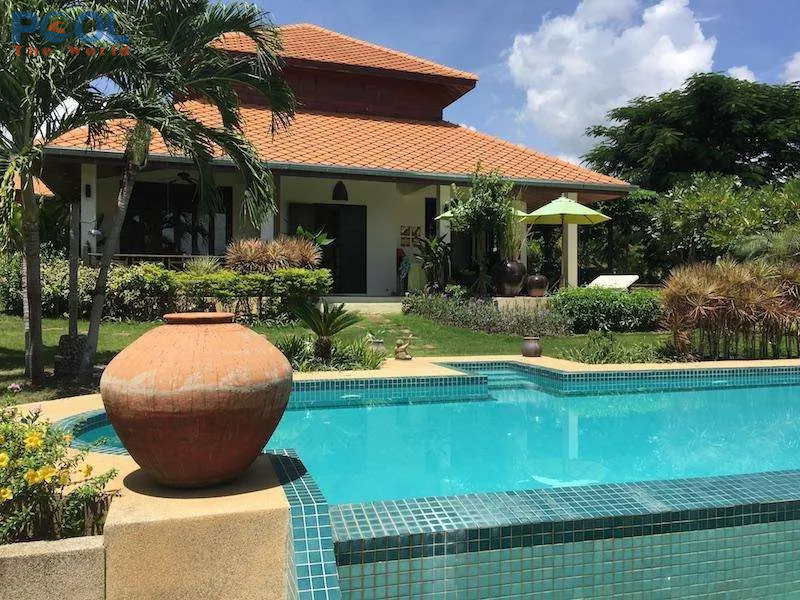 Bí mật dưới mặt nước: Góc nhìn mới về chuẩn sạch của hồ bơi