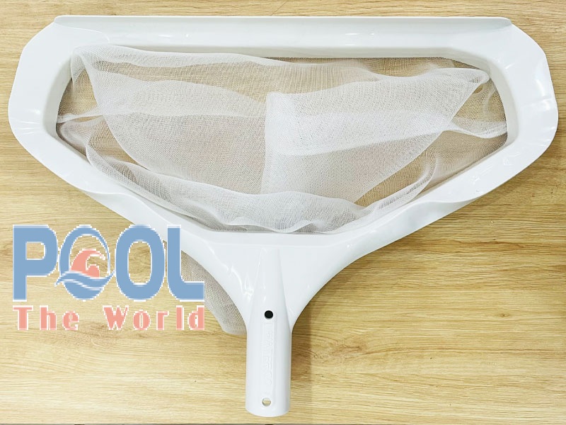 Dụng cụ vệ sinh hồ bơi – Giải pháp hỗ trợ toàn diện cho hồ bơi sạch trong và an toàn