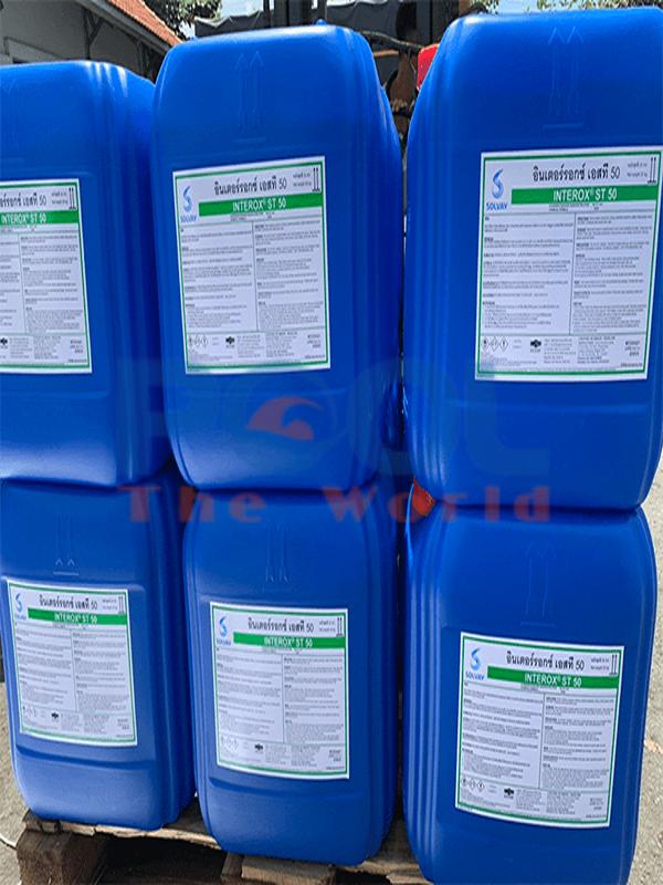 Lí Do Nên Dùng Oxy Già Công Nghiệp Để Làm Sạch Hồ Bơi