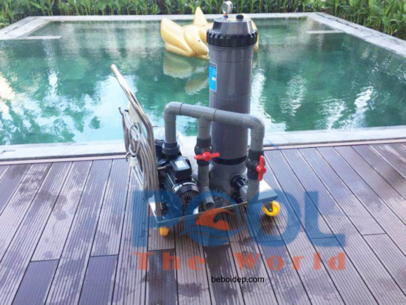 Cách làm trong nước hồ bơi bị đục 