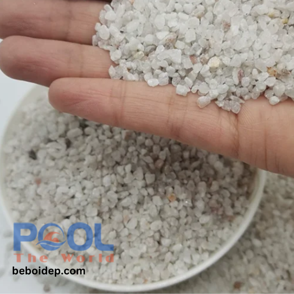 Bình Lọc Không Hỏng Nhưng Hồ Bơi Vẫn Đục? Nguyên Nhân Có Thể Là Cát Thạch Anh