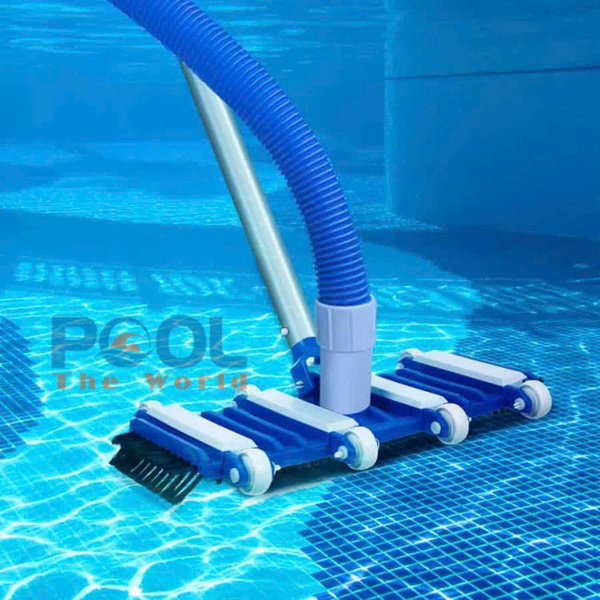 Các Loại Bàn Hút Đáy Hồ Bơi Phổ Biến Và Cách Lựa Chọn
