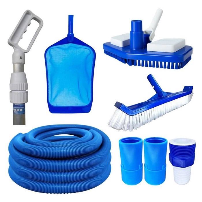 Cách lựa chọn dụng cụ vệ sinh hồ bơi phù hợp với từng diện tích