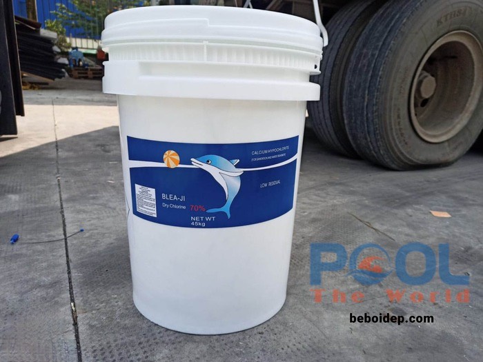 Đánh Bay Mùi Hôi Và Vi Khuẩn Hồ Bơi Bằng Chlorin Cá Heo 70% Nồng Độ Cao