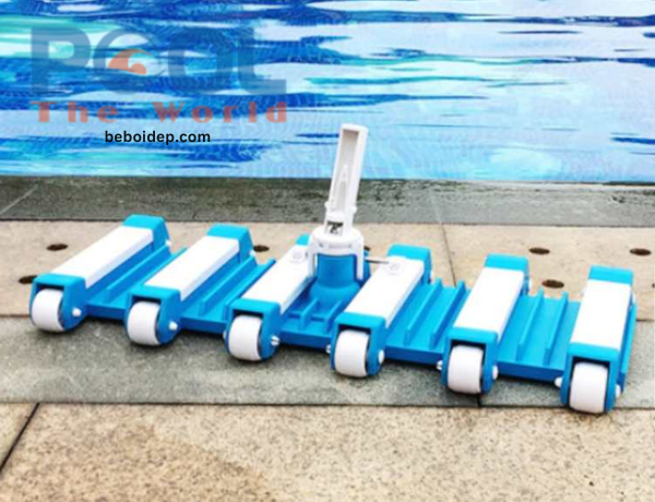 Khớp nối của bàn hút đáy hồ bơi bị nứt có sửa lại được không?