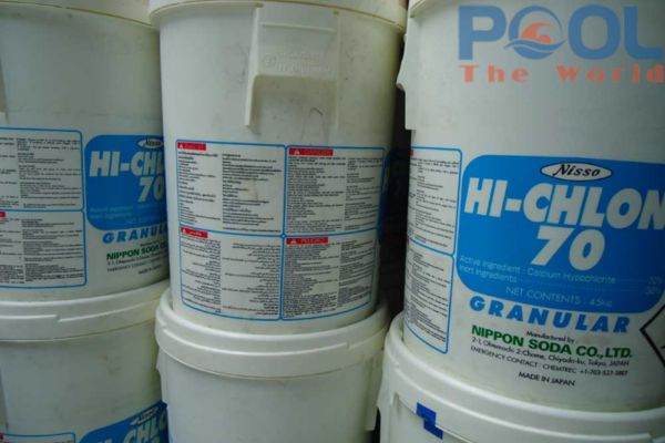 Cách khử mùi hôi khó chịu trong hồ bơi bằng Chlorine Nhật NIPON 70%