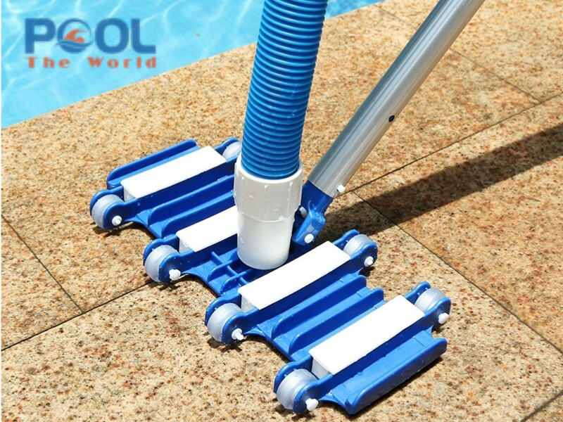 Kinh Nghiệm Vệ Sinh Góc Hồ Bơi Vách Xa Bằng Bàn Hút Nhôm 4 Bánh Xe