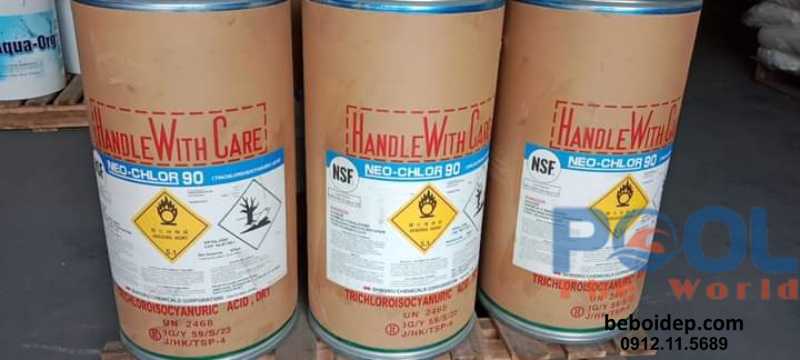 Chlorine Nhật TTCA 90% Viên 200g: lá chắn bảo vệ hồ bơi khỏi nước mưa ô nhiễm