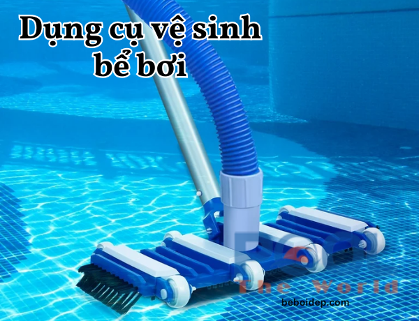 Cách làm sạch lòng bể gạch gốm bằng bàn hút đáy hồ bơi chuyên dụng