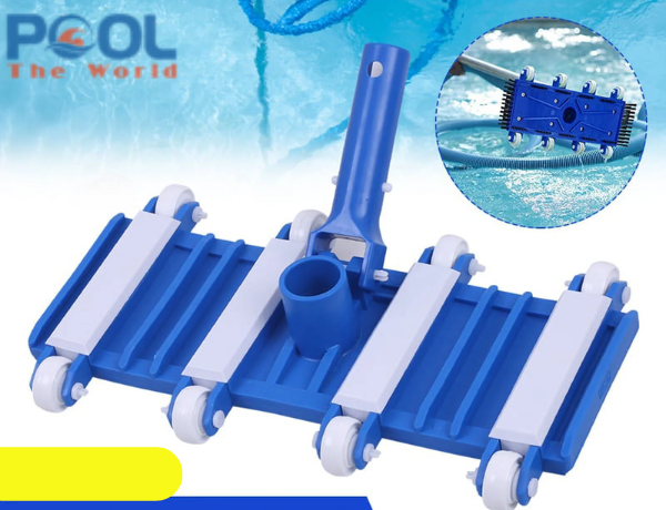 Nên chọn bàn hút đáy có chổi hay không chổi để vệ sinh hồ bơi?