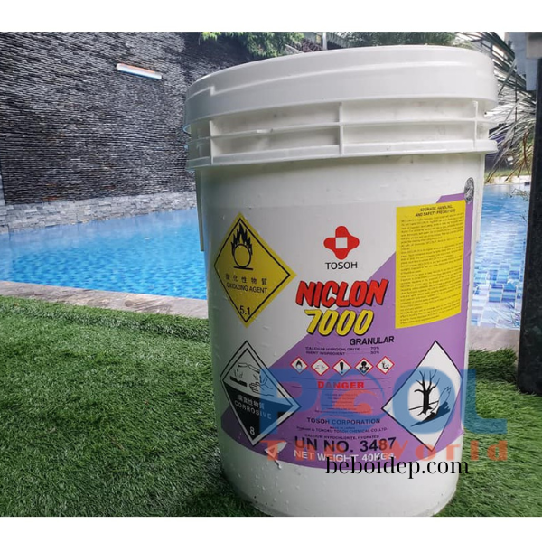 Mua clo niclon 7000 chính hãng giúp loại bỏ tận gốc mầm bệnh trong nước bể bơi