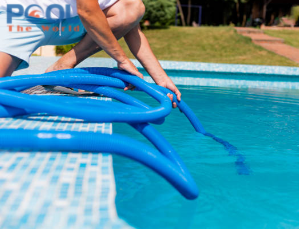 Quy trình mồi nước chuẩn xác cho ống hút hồ bơi trước khi hút đáy