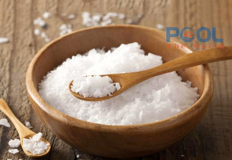 Sai Lầm Chết Người Khi Dùng Muối Ăn Thông Thường Thay Cho Muối Dùng Cho Hồ Bơi Chuyên Dụng