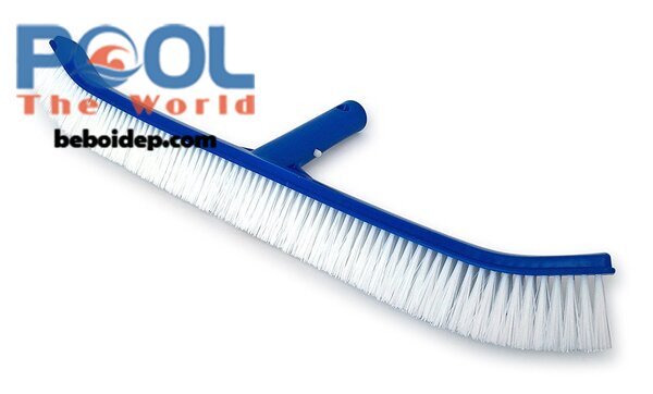 Tại sao bàn chải dùng cho hồ bơi là vũ khí bí mật để tiêu diệt rêu tảo tận gốc?