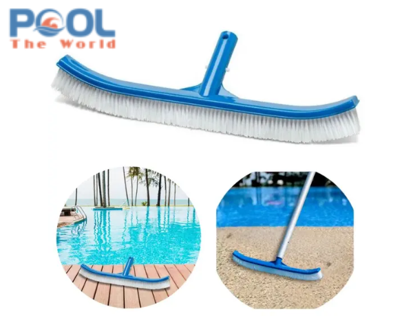 Tại sao bàn chải hồ bơi khó làm sạch ở các góc hồ hoặc bậc thang?