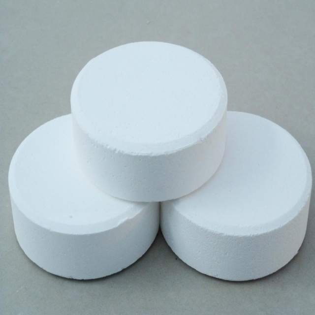 TCCA Viên Nén 2Gram Dùng Cho Hồ Bơi Và Cách Kiểm Soát Lượng Clo Khi Châm