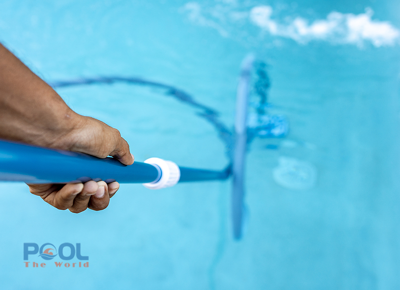 Top 5 mẫu bàn chải dùng cho hồ bơi được ưa chuộng nhất hiện nay