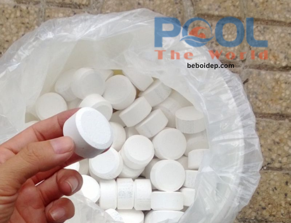 TCCA Viên Nén 2gram: Cách Xử Lý Nước Hồ Bơi Hiệu Quả Khi Hệ Thống Lọc Quá Tải