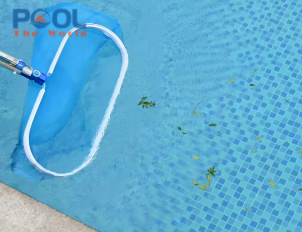 Vì sao lưới vợt rác hồ bơi dễ bị mục khi ngâm nước lâu?