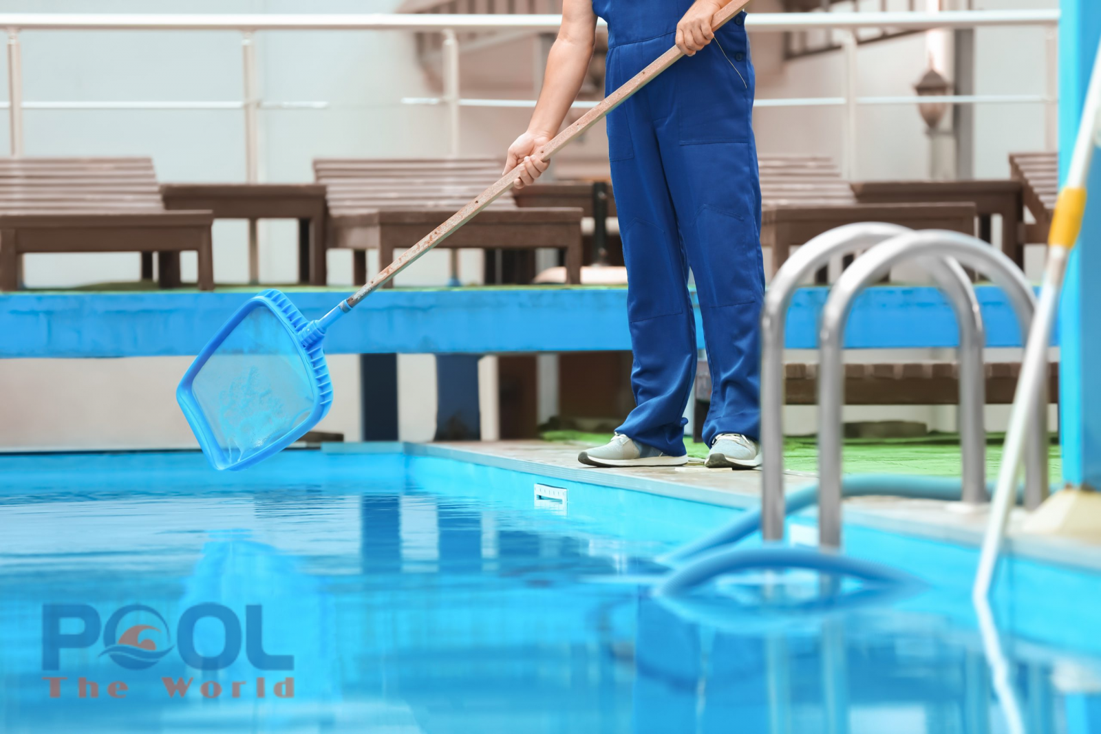 Giải pháp xử lý nước hồ bơi đục bẩn sau tiệc tùng bằng TCCA viên sủi