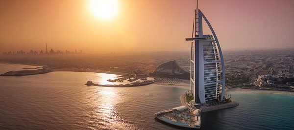Cánh buồm lộng gió Burj Al Arab
