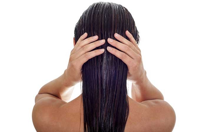 Bảo vệ tóc khi đi bơi khỏi cơn ác mộng mang tên “clo và nắng”