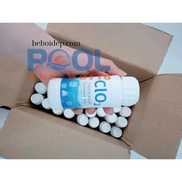 Cách xử lý triệt để hồ bơi đầy rêu tảo với Clorin 2g viên