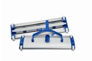 Bàn Hút Nhôm 4 Bánh Xe Chuyên Dụng Cho Hồ Bơi