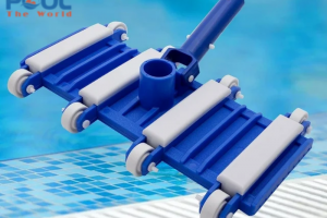 Bao lâu thì cần thay bàn hút đáy hồ bơi? Dấu hiệu nhận biết và cách kéo dài tuổi thọ