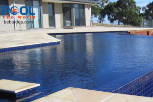 Cách bảo trì hồ bơi composite và fiberglass