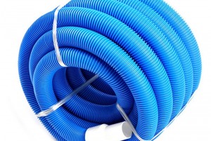 Chăm Sóc Hồ Bơi Chuyên Nghiệp Hơn Với Ống Mềm Hút Vệ Sinh 9m Dày