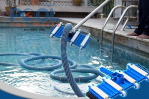 Chọn Bàn hút đáy hồ bơi 4 bánh hay 8 bánh để làm sạch tối ưu?