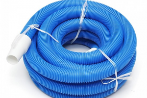 Đừng để ống hút giá rẻ làm hại máy bơm: Tại sao bạn nên chọn ống hút mềm vệ sinh hồ bơi 15m dày