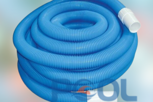 Nên chọn ống mềm xanh hay ống mềm trắng? Loại nào bền hơn cho hồ bơi?