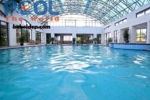 Tại sao pH hồ bơi thường xuyên bị giảm dù đã xử lý clo?