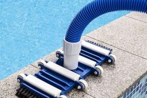 Vì Sao Bộ Hút Đáy Hồ Bơi Gia Đình Hoạt Động Kém Dù Máy Bơm Vẫn Chạy Bình Thường?