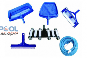 Vì Sao Không Nên Chỉ Nhìn Số Lượng Món Khi Mua Bộ Dụng Cụ Vệ Sinh Hồ Bơi